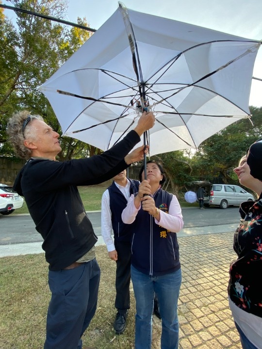 全球唯一　 台灣燈會邀英國馬戲團秀高空特技。(記者劉秝娟翻攝)